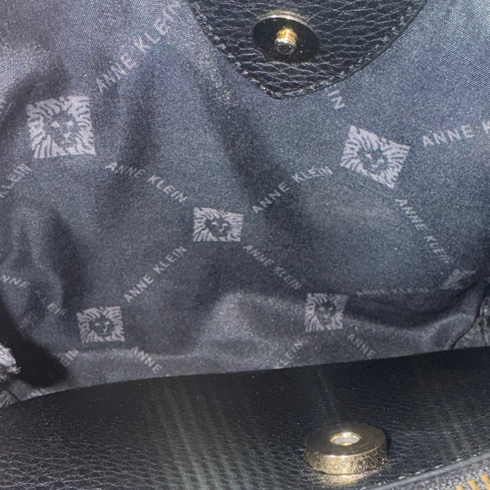 Anne Klein Black Pebble Maya Triple Compartment Crossbody Bag - Picture 8 of 11